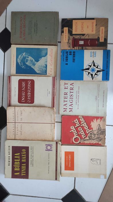 Lote 30 livros Religiosos antigos
