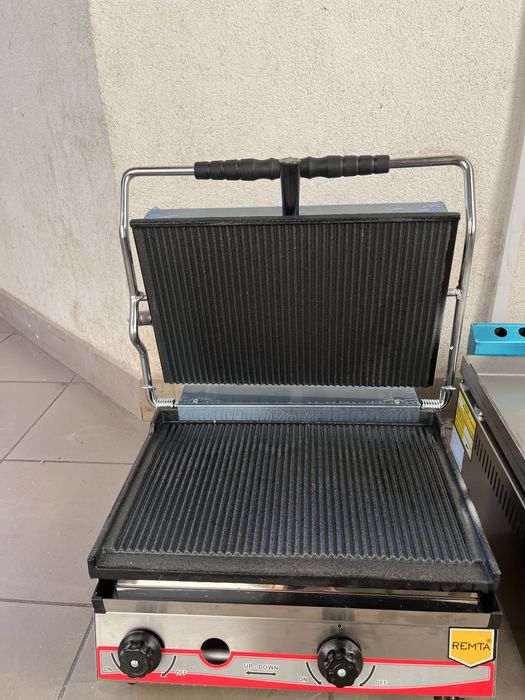 Гриль Контакний Прижимний Жарочна Поверхня  Газове Нове !!!