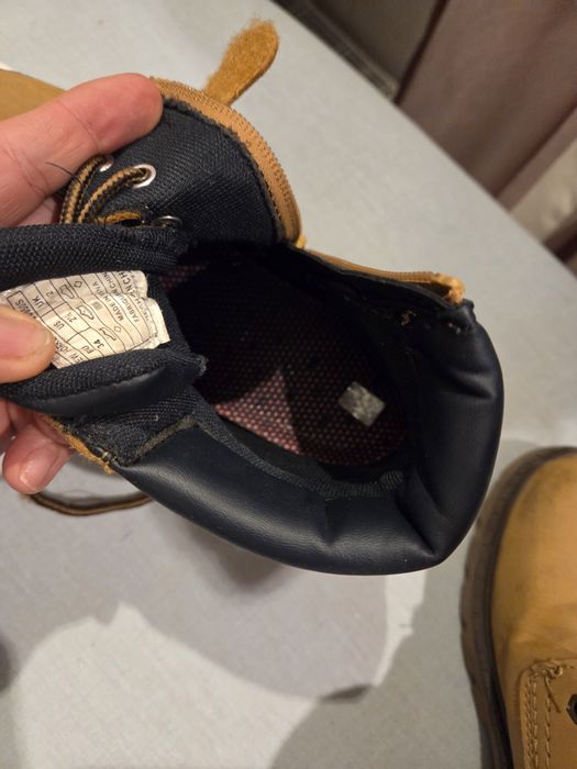 Buty zimowe trapery Levis rozm. 34