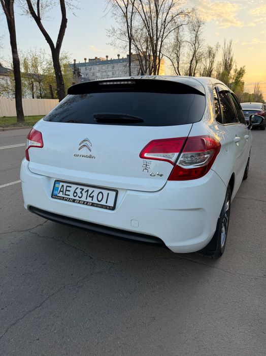 Авто Citroën C4 2011
