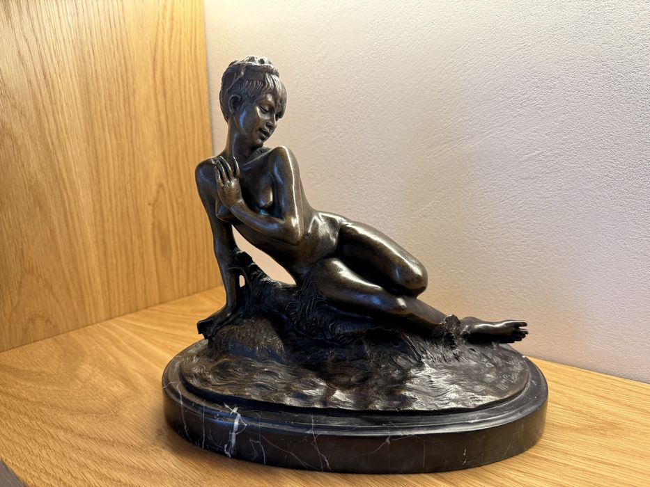 Статуетка бронзова