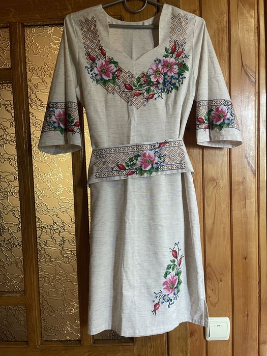 Плаття-вишиванка