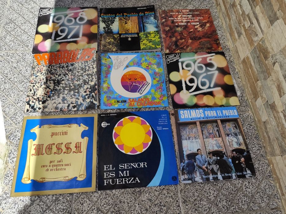 Trinta discos em vinil