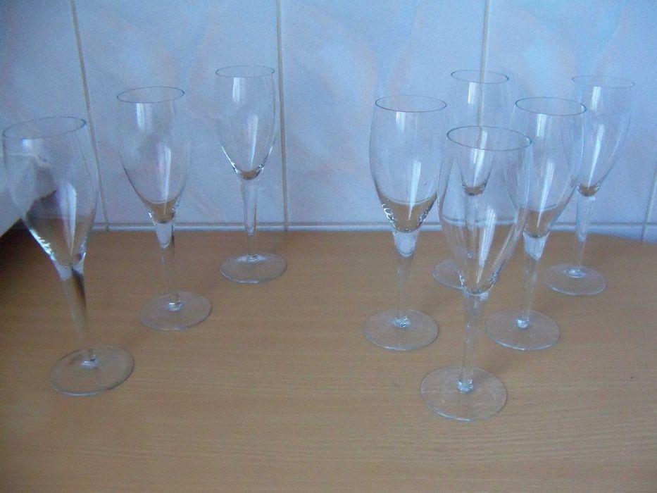 Kieliszki do szampana, wina