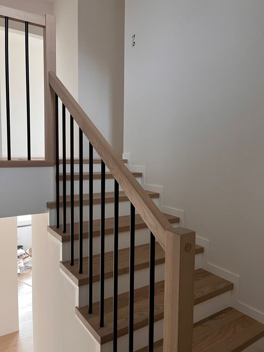 Schody drewniane, stolarz  konkurecyjne ceny