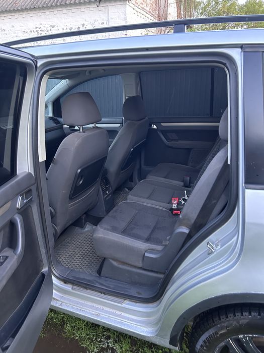 Продам VW TOURAN  1.4 tsi