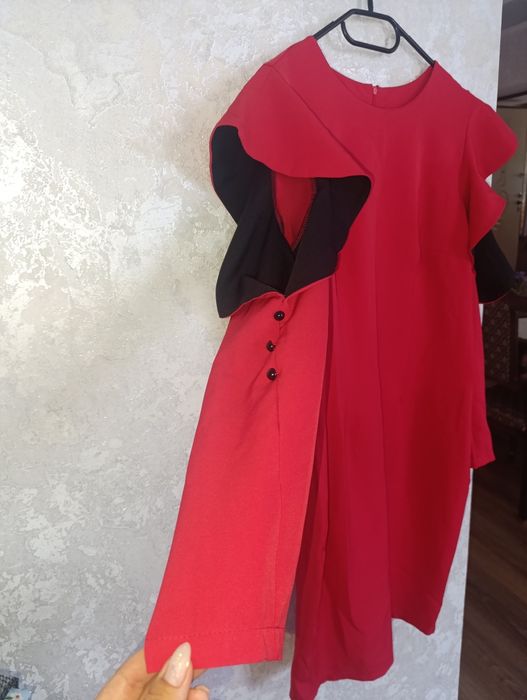 Продам плаття нові