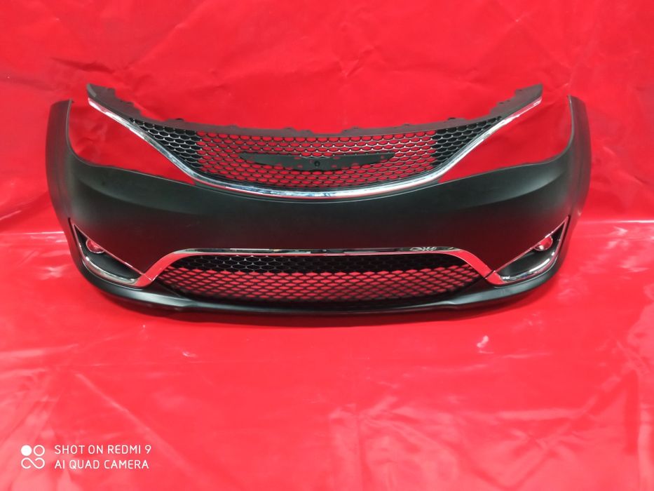 Zderzak Grill Kratka Przedni Przód Chrysler Pacifica (16-)