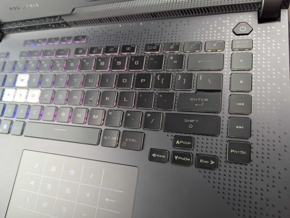 LAPTOP GAMINGOWY Asus ROG Strix RTX 3060 Ryzen 7 6800H 165hz 2K Komputer