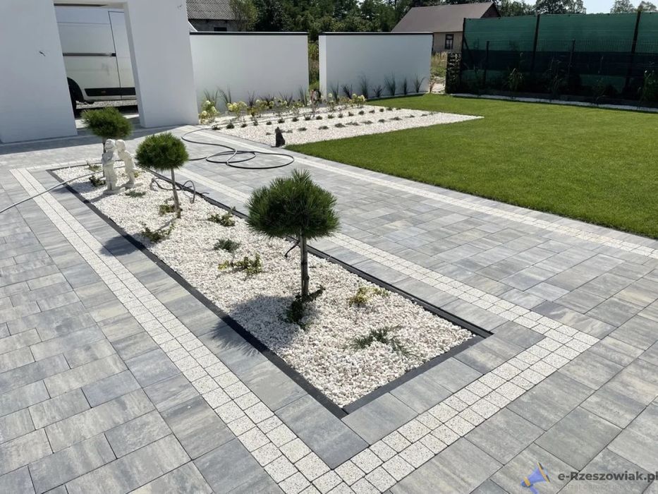 Oferuję układanie kostki brukowej.