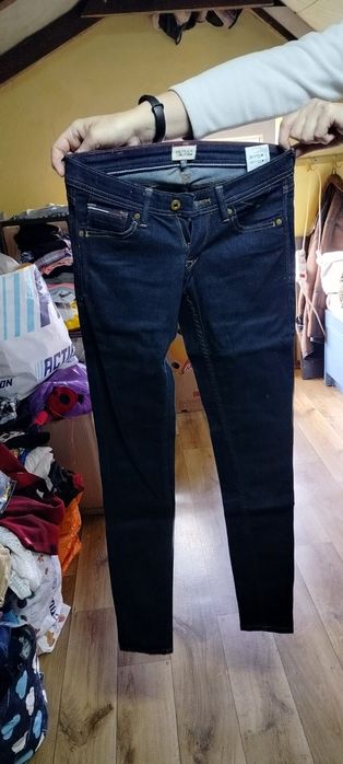 Wielka wyprzedaż ubrań