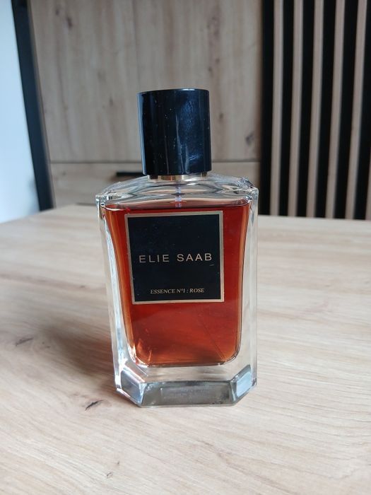 Perfumy Essence No. 1 Rose od Elie Saab