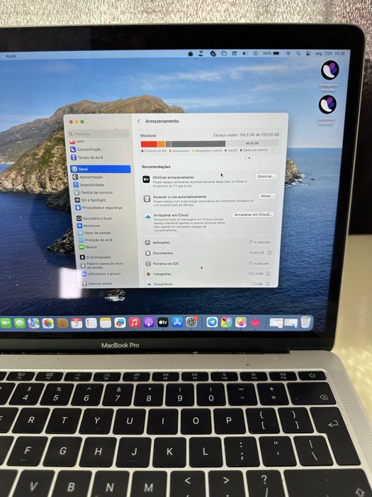 Macbook pro 2017 two thunderbolt 3 ports431812859156254726