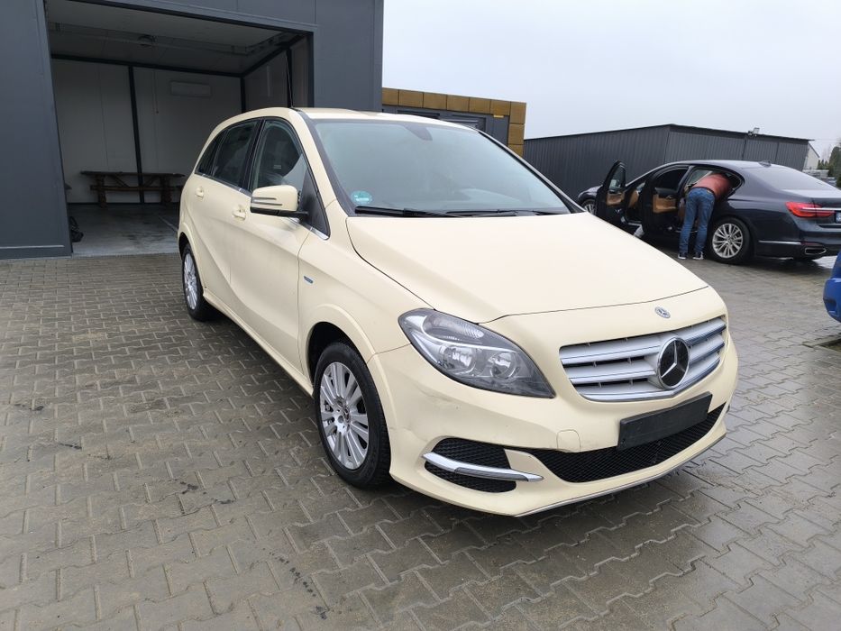 Mercedes Benz B200 2.0 Gaz 2017 rok okazja