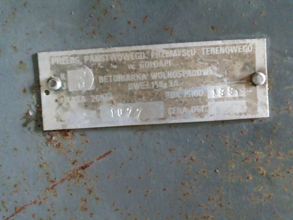 Betoniarka wolnospadowa BWE-150 3A – 1991 rok

Na sprzedaż solidna, wo