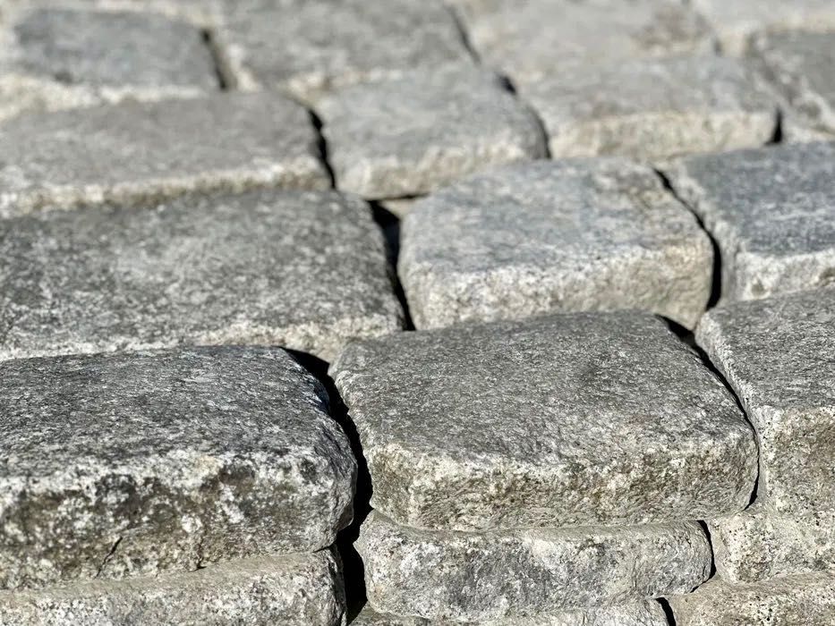 Kostka granitowa brukowa rozbiórkowa 15/17/8