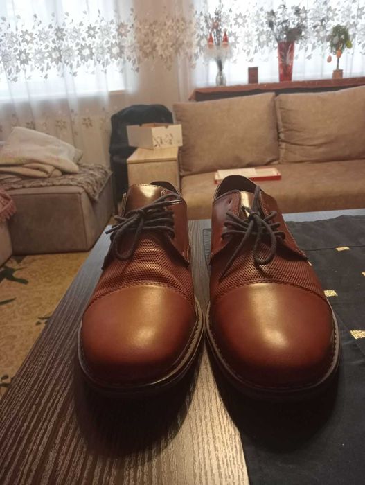 Шкіряні чоловічі туфлі, нові