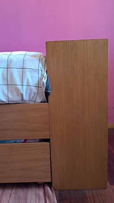 Cama de madeira maciça com cama-gaveta