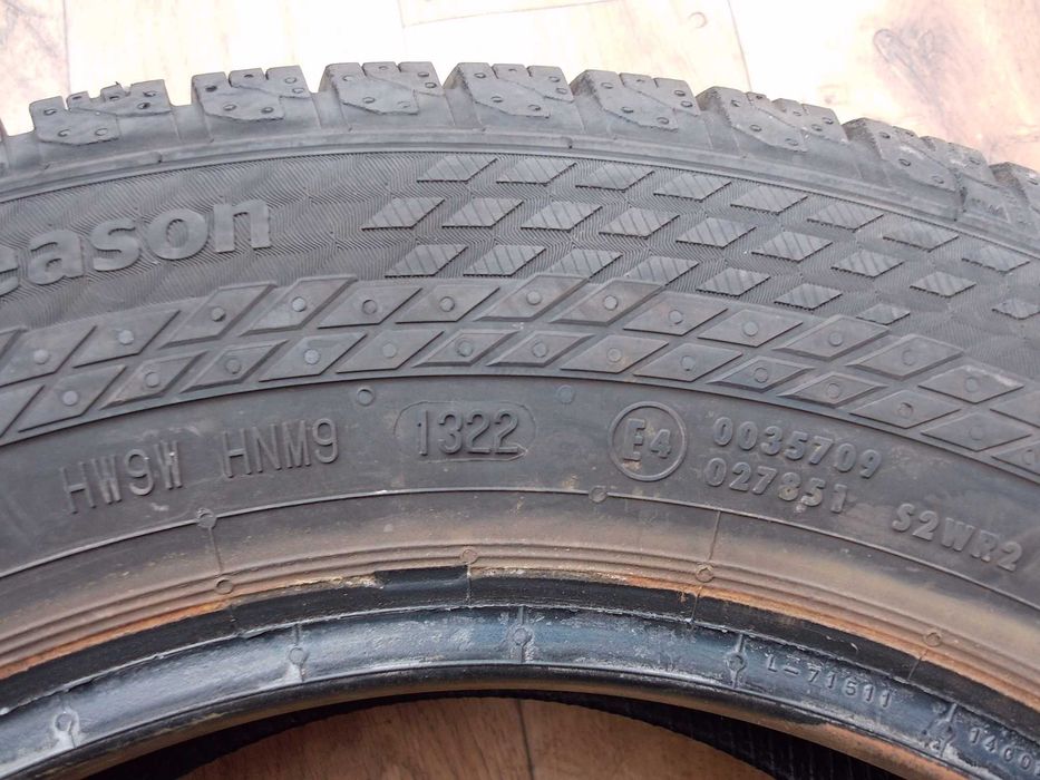Continental VanContact 4Season 195/70/15C 104/102R ładne