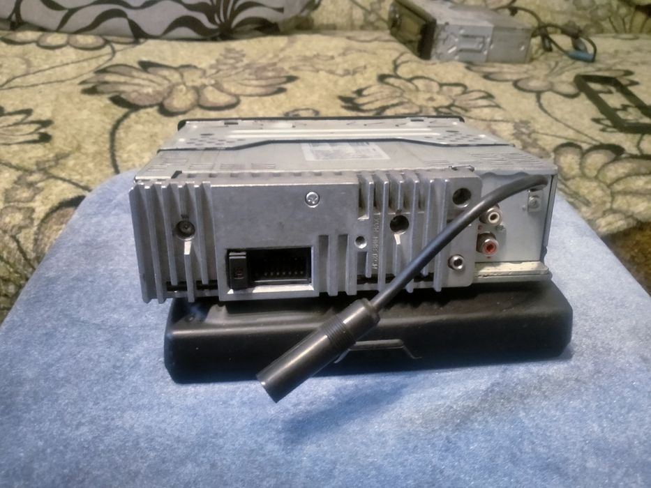 Автомагнитола Alpine CDЕ-131R магнитола с блютузом