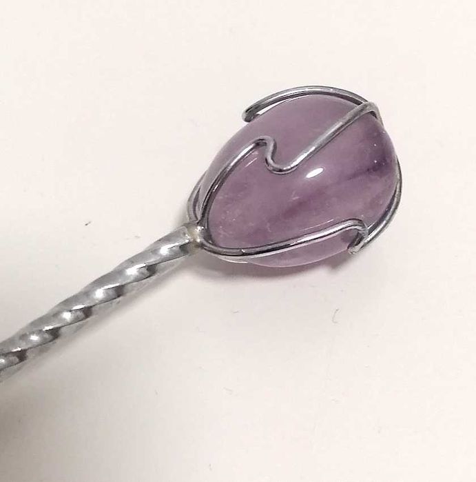 Colher com pedra embutida (Brasil)