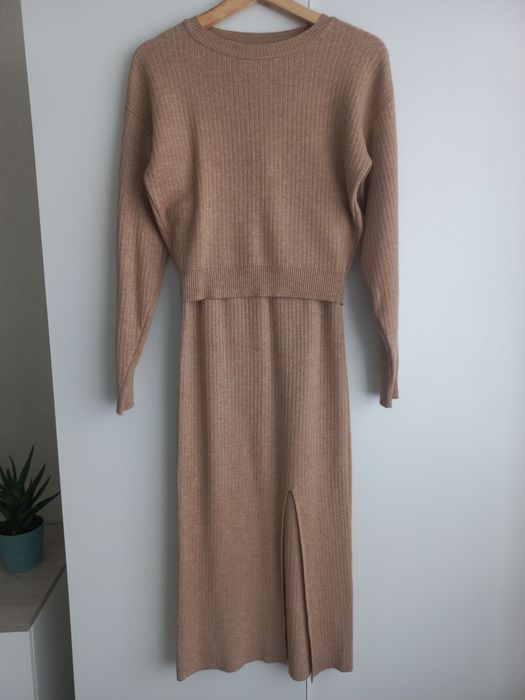 Жіночий трикотажний костюм FAMO