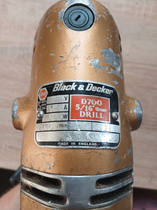 Wiertarka Black&Decker D700 5/16 8mm