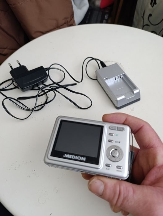 Цифровой фотоаппарат,2 шт.