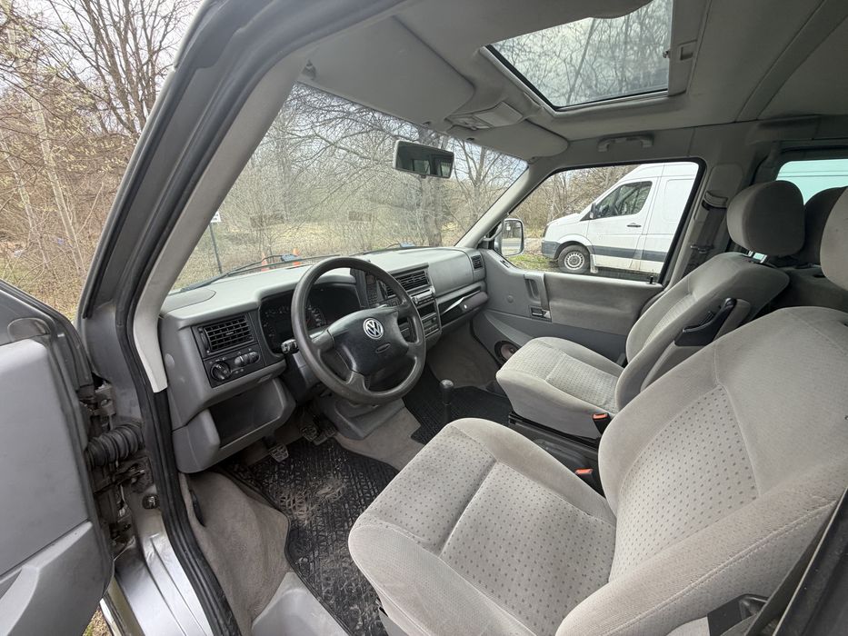 VW T4 Multivan 2,5 tdi 151 ps - climatronic , szyberdach , 7-osobowy
