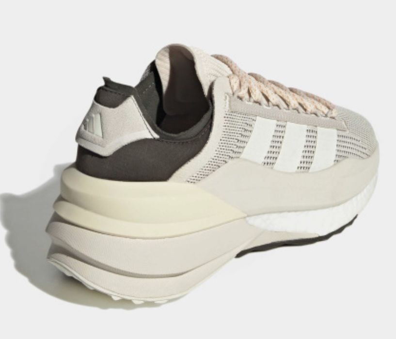 Жіночі кросівки Adidas AVRYN_X