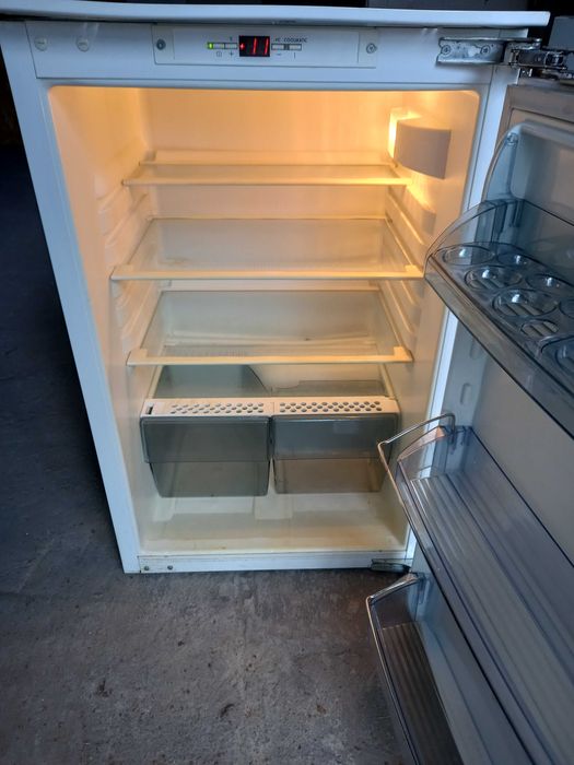 lodówka pod zabudowę