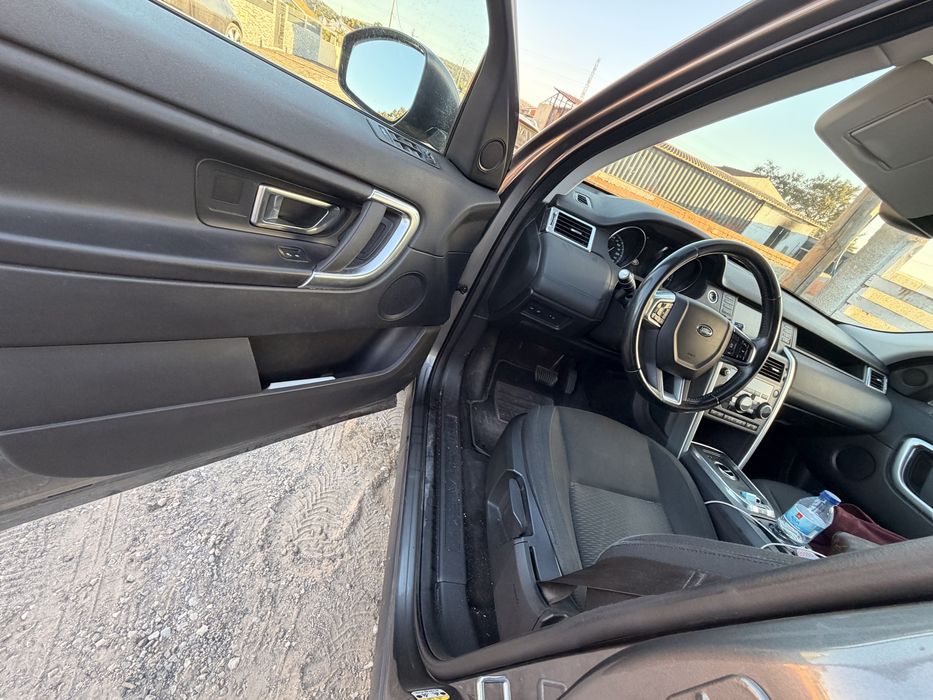 Land Rover Discovery — photo 4
