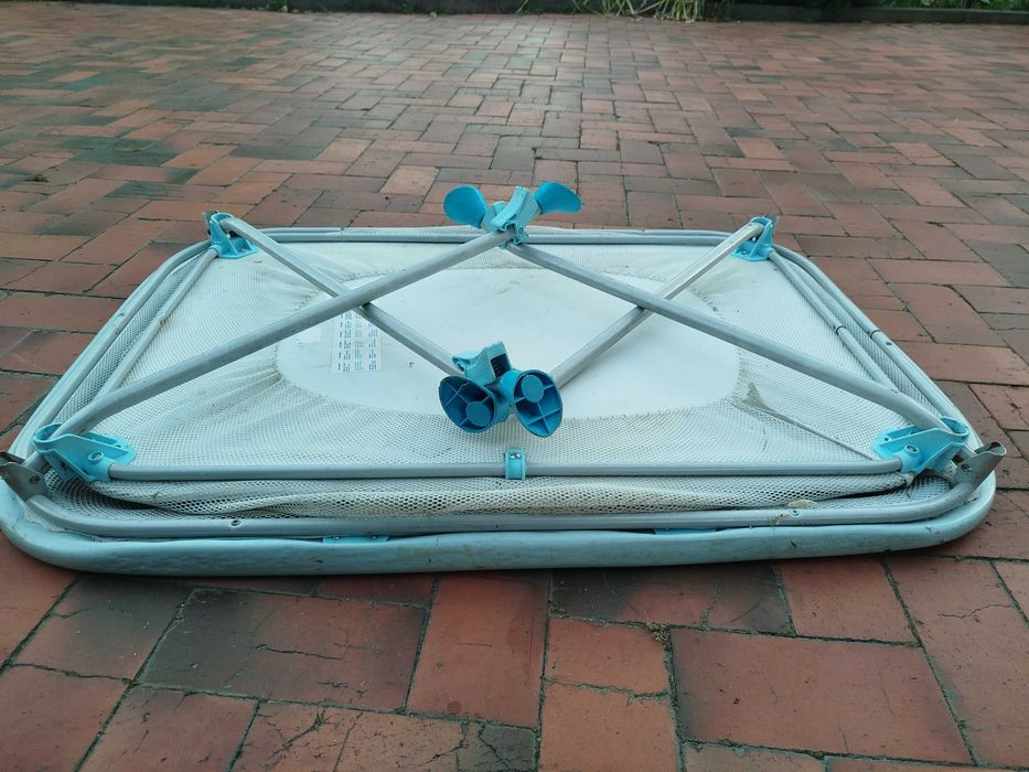 Aranha e parque para bebés