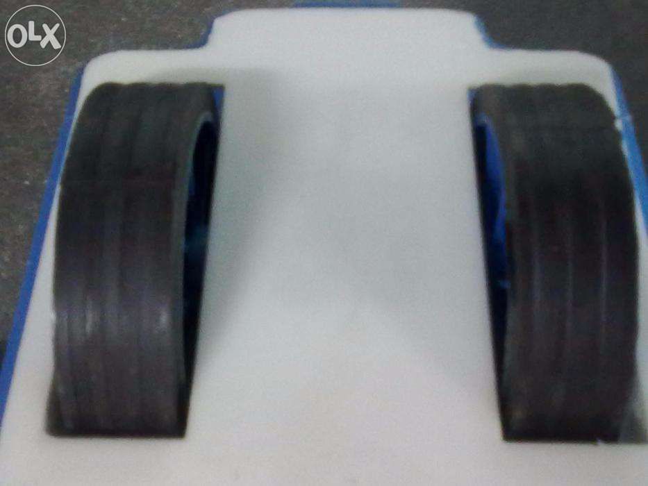 Mini abdominal exercise device64409509882115122