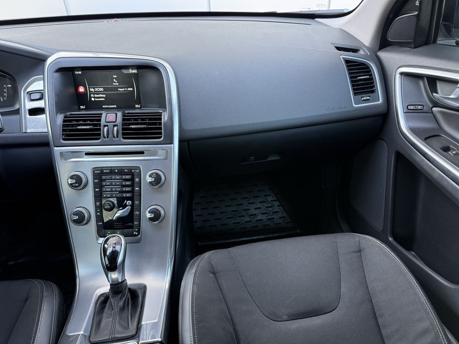 Volvo XC60 2016 VIN YV440MDJ0H2074558 фото оголошення 17 з 23