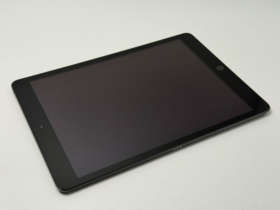 iPad 8. gen. (A2270) - 32GB - faktura VAT 23%