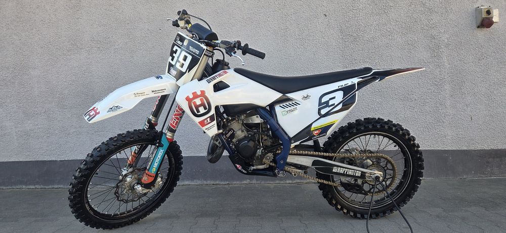 Husqvarna Tc 125 rok 2022 Super Stan 235 mth od Nowości Hgs Racing Zawieszenie Ohlins
