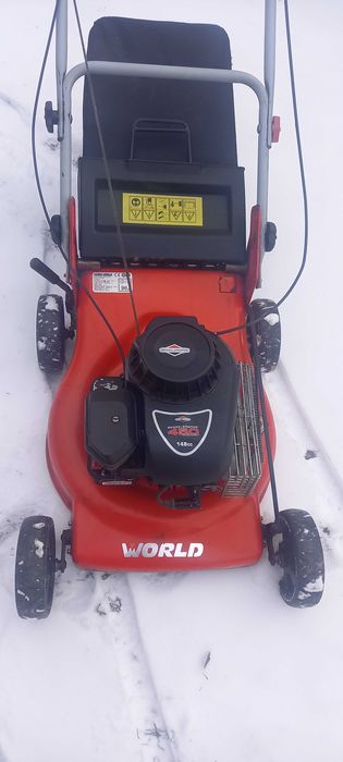 Kosiarka spalinowa  silnik Briggs 4,5 km z koszem