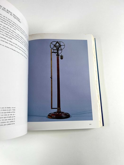 O ENGENHO E A ARTE Colecção de Instrumentos do Real Gabinete de Física