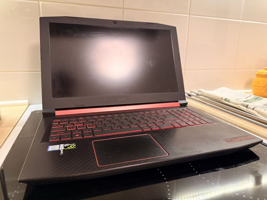Acer Nitro 5 i7-8750H/16GB/256+1000/Win11 GTX1060
