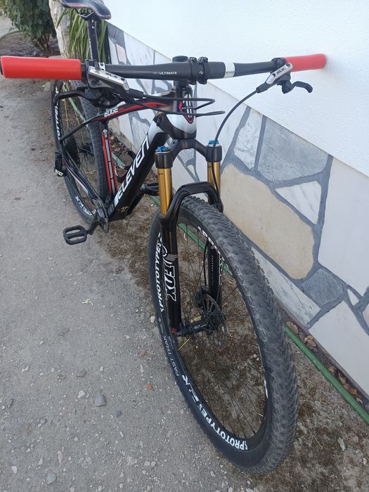 bicicleta btt carbono R29
