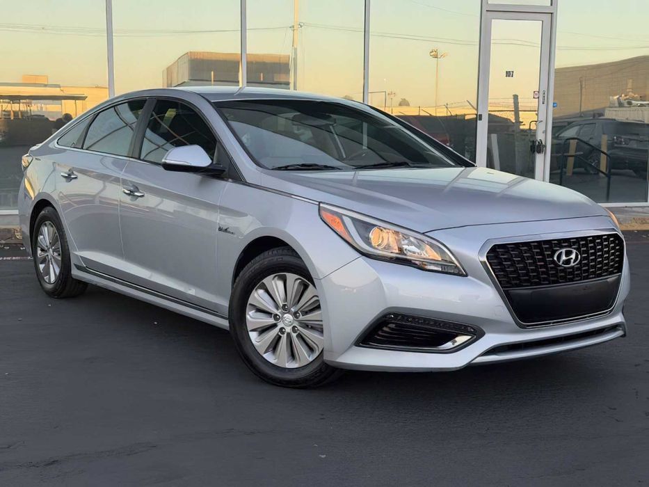 Hyundai Sonata Hybrid SE