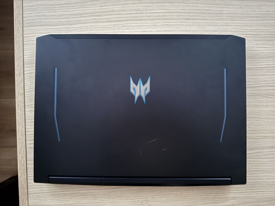Acer Predator Helios 300 i7-11800H RTX3060 6GB 16GB RAM