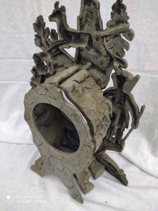 Caixa para relógio de lareira em metal