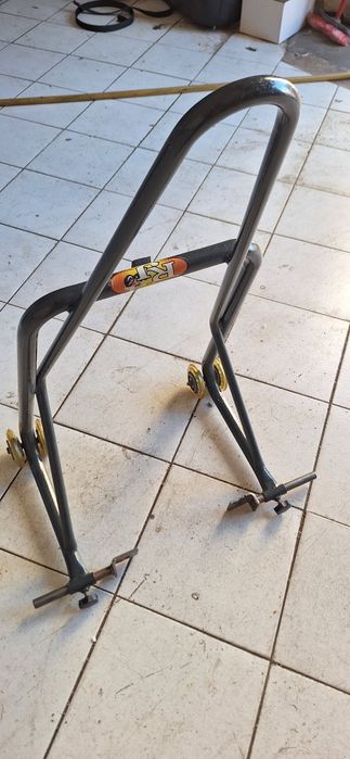 Cavalete para moto em excelente estado como se ve nas fotos