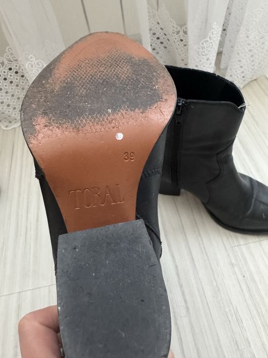 Козаки, козачки, ботінки