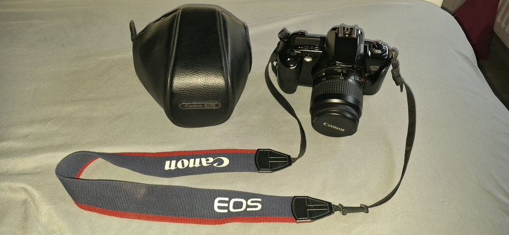Canon EOS 500 + 18–55 + oryginalny futerał EOS – komplet