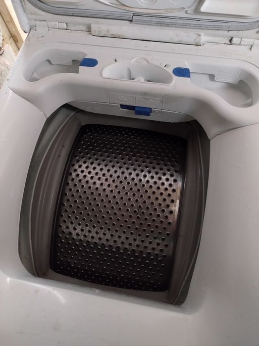 Pralka Electrolux 1200 RPM 7KG uszkodzona