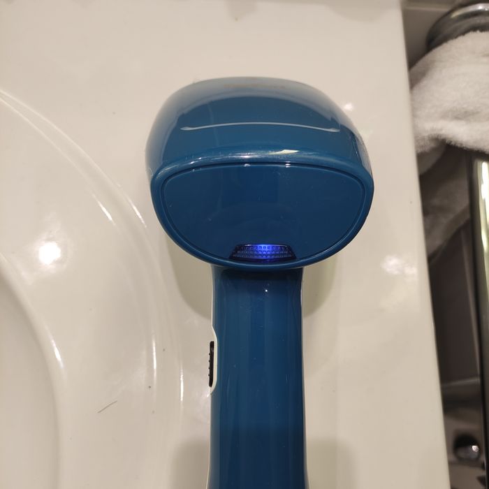 Ручной отпариватель одежды