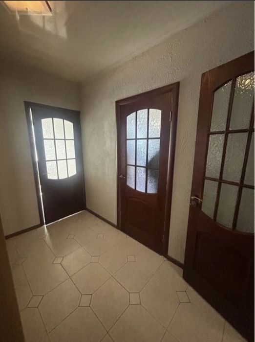 2-х кімнатна квартира , на вул.Вадатурського (Малиновський)